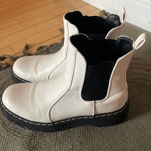 Sincerely Jules white boots